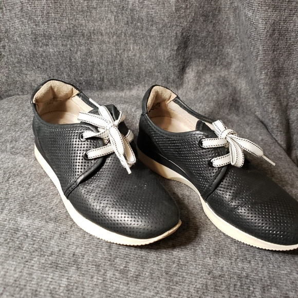 Naturalizer N5 Contour Breathable Black Sneaker Size 4.5 - Picture 3 of 11